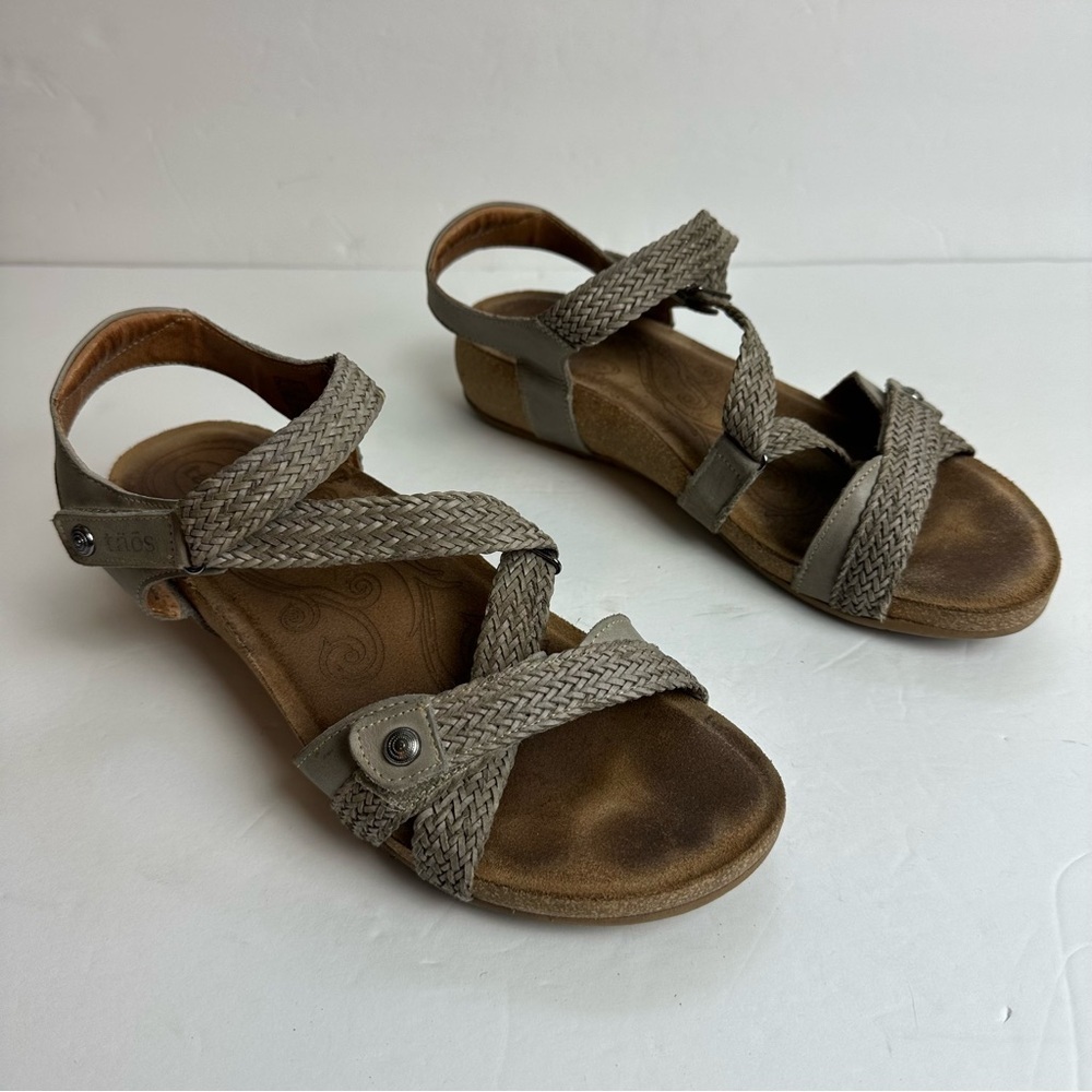 Taos Trulie Sandals Women's Size EU 42 US 11 or 11.5 Shoes Beige Adjustable